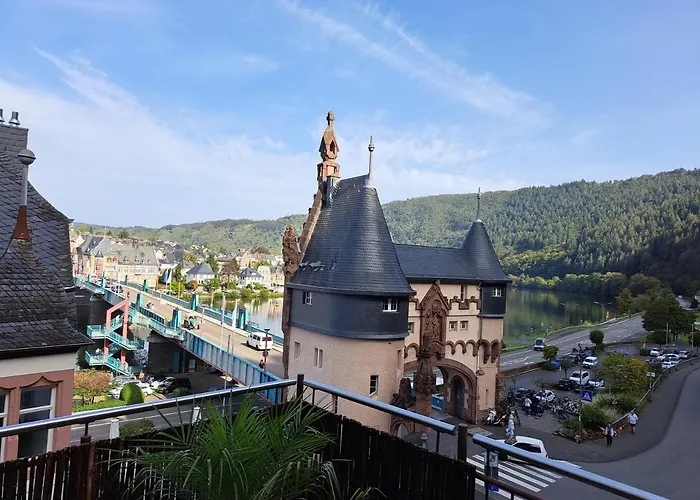 Blick Zum Brueckentor